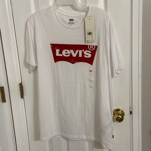White Men Levi’s T-shirt. New never worn.